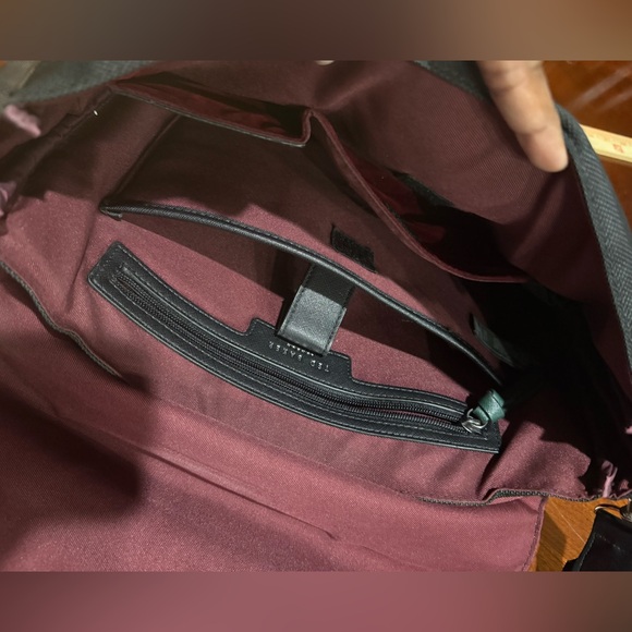 Ted Baker London Black tograin nylon document Messenger Bag - Picture 6 of 11